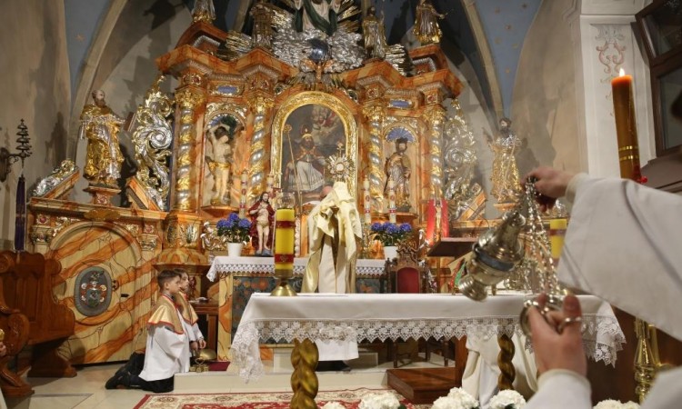 LITURGIA WIELKIEJ SOBOTY i PROCESJA REZUREKCYJNA