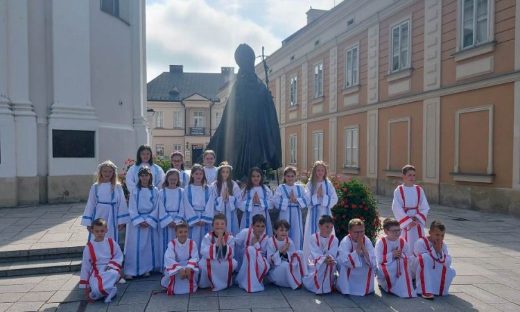 PIELGRZYMKA KL. III do WADOWIC 