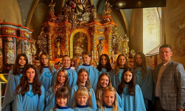 Schola „GŁOSY NADZIEI”